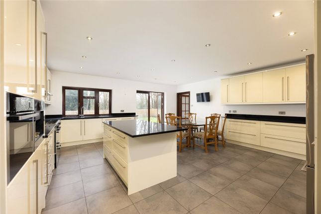 23, Henley Drive, Surrey photo 3