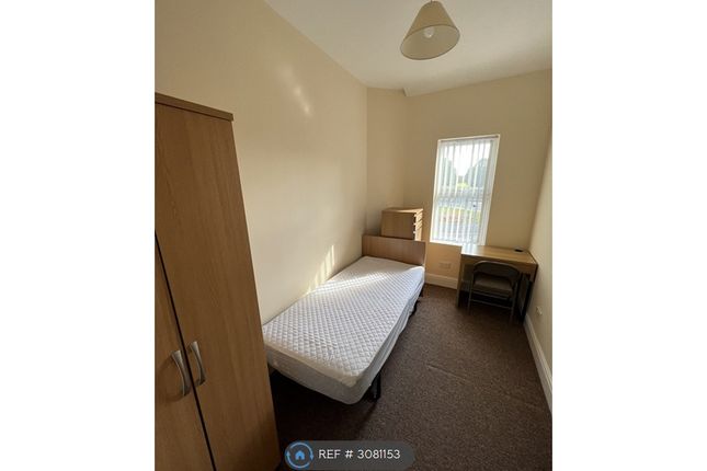 Ormskirk photo 3