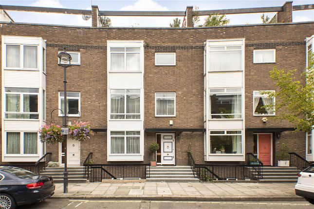 Terraced house for sale in Somers Crescent, Hyde Park