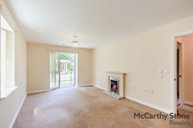 6 Dukes Court, Bulford, Wellington photo 4