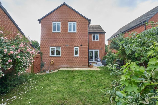 5, Hawthorn Grove, Sapcote photo 4