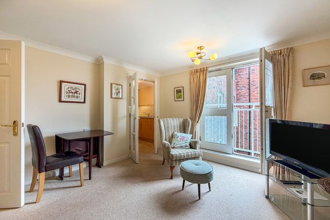 17 Wombrook Court, Wolverhampton photo 4