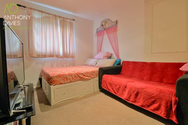 37 Amwell Court, Amwell Street, Hoddesdon photo 4