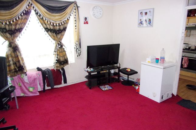 Flat for sale in Collette Court, Selhurst Road, South Norwood, London