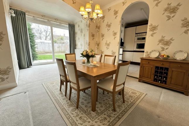 6, Surrenden Road, Staplehurst photo 3