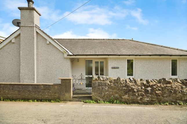3-bed bungalow on Caer Ffynnon,, Waunfawr, Gwynedd, £260,000