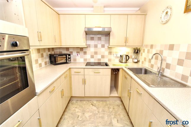 31 Churchill Lodge, 234, Sandbanks Road, Poole photo 4