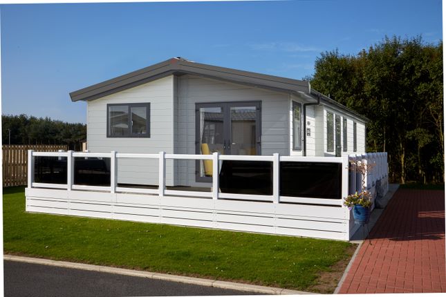 2-bed house on English Drove, Peterborough, £165,000