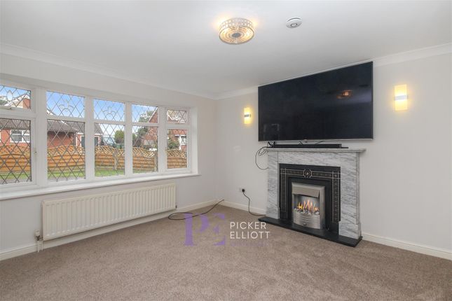 Detached house for sale in Holyoak Drive, Sharnford, Hinckley