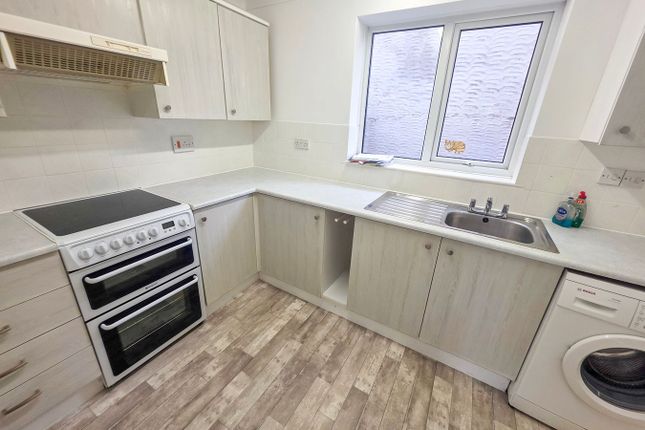 Kingsmead Court, Redcotts Lane, Wimborne photo 4