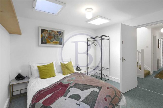 11, Criterion Mews, London photo 4