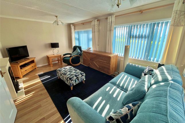 22 Shillingford Park,, Carmarthen Road, Pembrokeshire photo 2