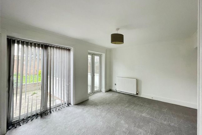 18, Church Green, Rotherham photo 3