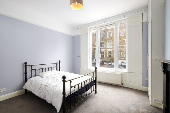 Flat to rent in Northchurch Road, London