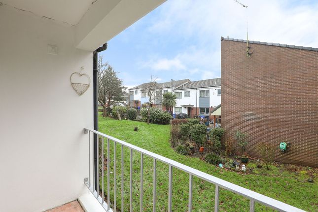 53 Richmond Park Grove, Sheffield photo 4