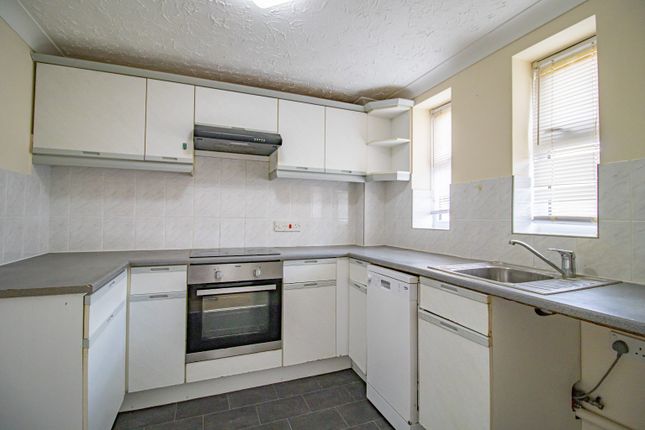 12, Caxton Court, King's Lynn photo 4