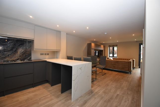 Manor Farm Close 3, Lime Avenue, Leamington Spa photo 4