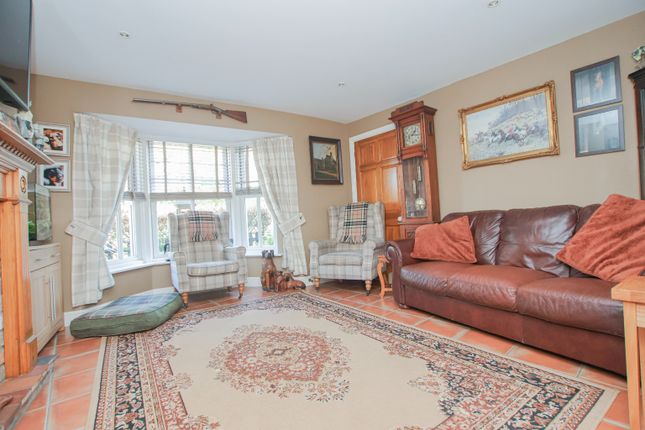 3 Crescent Mews, Harmston, Lincolnshire photo 2