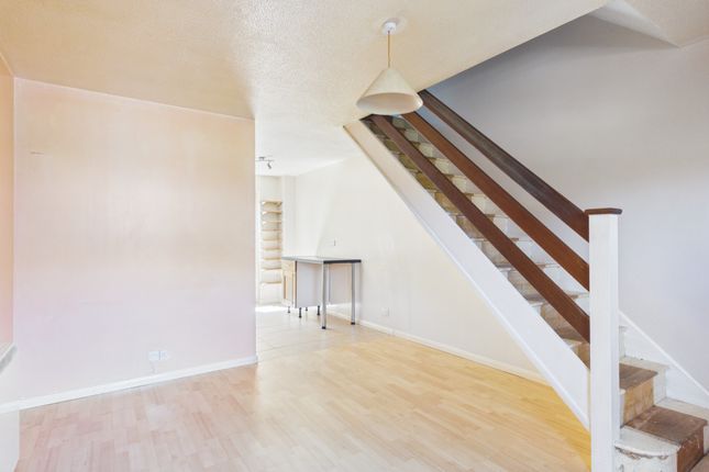 5 William Smith Close, Cambridge photo 2