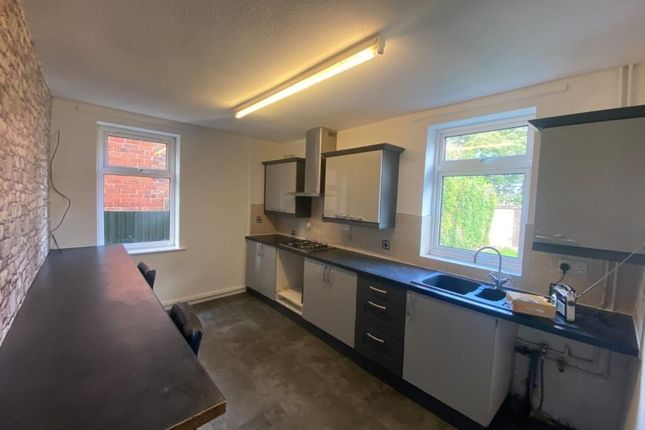 3, Nursery Crescent, Sheffield photo 3