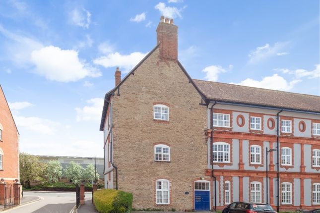Thumbnail Flat for sale in Bennett Crescent, Cowley, Oxford