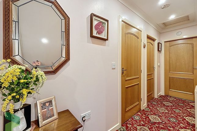 7, Clemens Court, Sunnyhurst Darwen photo 4