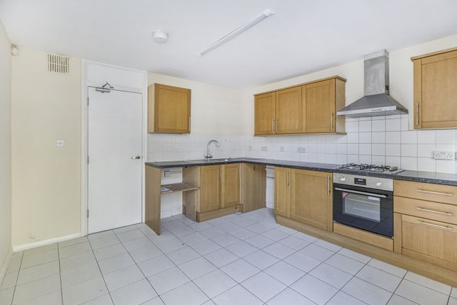 33, Owen Close, London photo 2