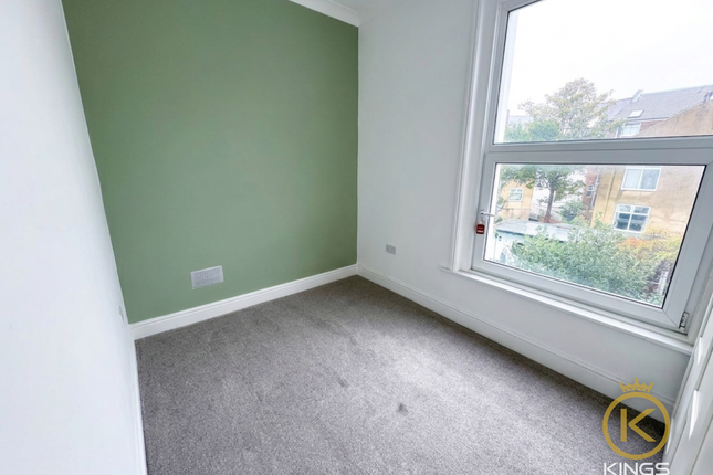 Clarendon Road, Southsea photo 5