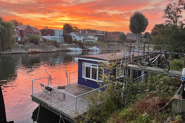Thumbnail Houseboat for sale in Ash Island, Hampton Court