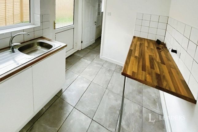 9, Recreation Road, Bourne photo 3