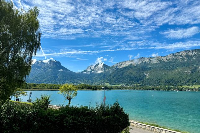 Thumbnail Property for sale in Talloires-Montmin, Lac D'annecy, 74290