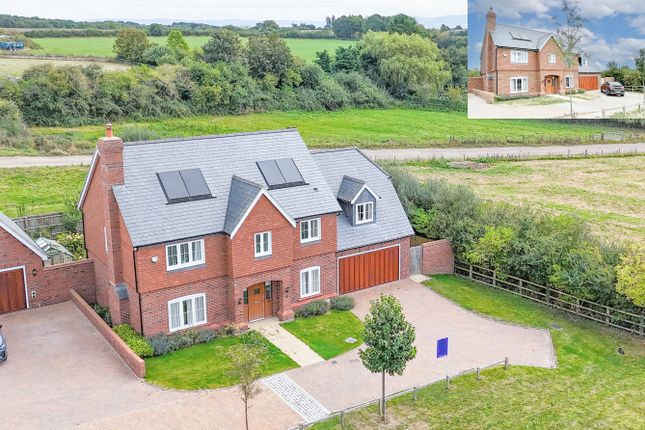 Detached house for sale in Blackthorne Rise, Tetsworth, Oxfordshire, Oxfordhire