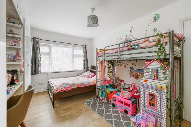 End terrace house for sale in Burwell Avenue, Greenford