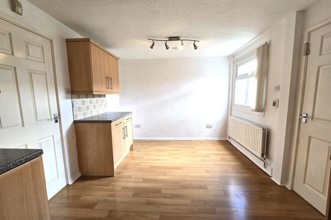 45, Ashford, LOW FELL photo 5