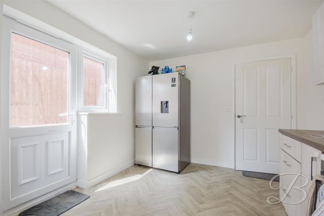 67, Aster Road, Mansfield photo 4