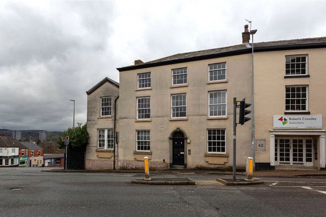 Thumbnail Flat for sale in Jordangate, Macclesfield, Cheshire
