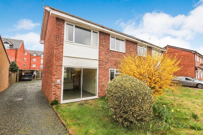 Flat for sale in Vyrnwy Place, Oswestry