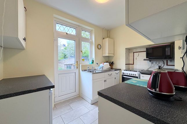 15 Stockton Gardens, London photo 3