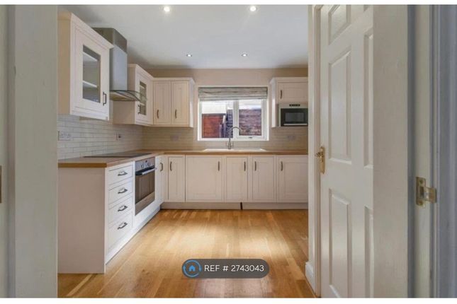 Oyster Court, Cleethorpes photo 2