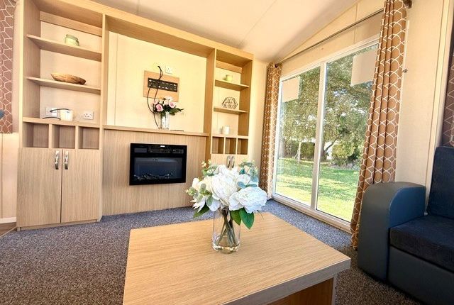 2, Dovercourt Holiday Park, Harwich photo 4