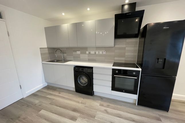 Copperfield, Chigwell photo 4