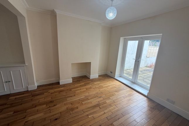 48, Mortimer Road, CARDIFF photo 4