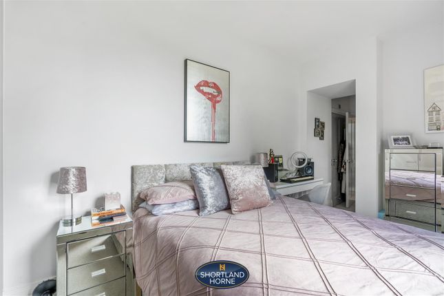 Flat for sale in The Grange, Gwendolyn Drive, Copsewood, Coventry