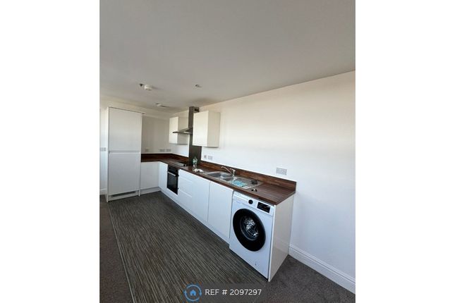 Thumbnail Flat to rent in Benbow Street, Sale