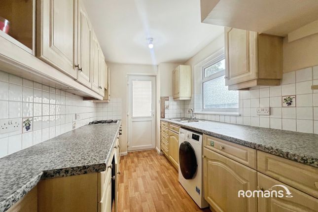 113, Walton Drive, Buckinghamshire photo 4