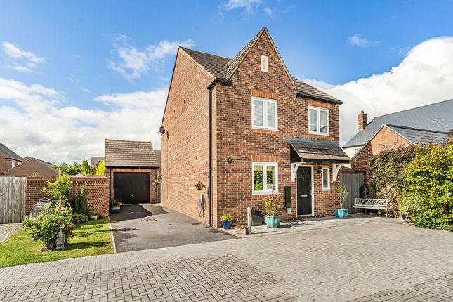 Thumbnail Detached house for sale in Fynn Court, Upper Heyford