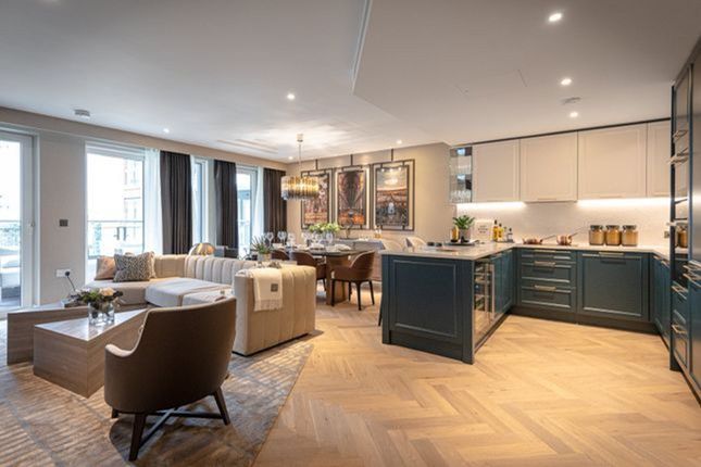 Flat for sale in Chelsea Creek, Doulton House SW6