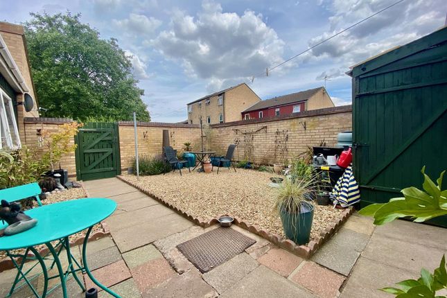 62, Stagsden, Peterborough photo 4