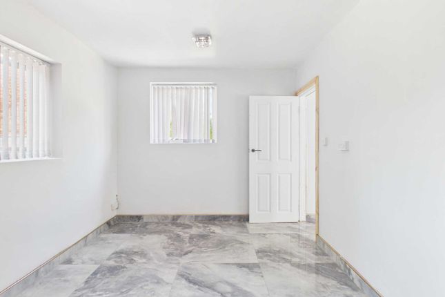 2, Hopedale Road, Birmingham photo 4