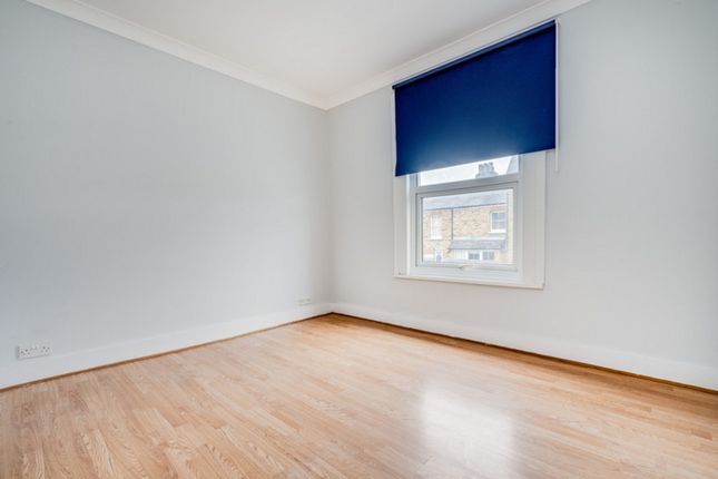 Flat for sale in Kings Road, Kingston Upon Thames